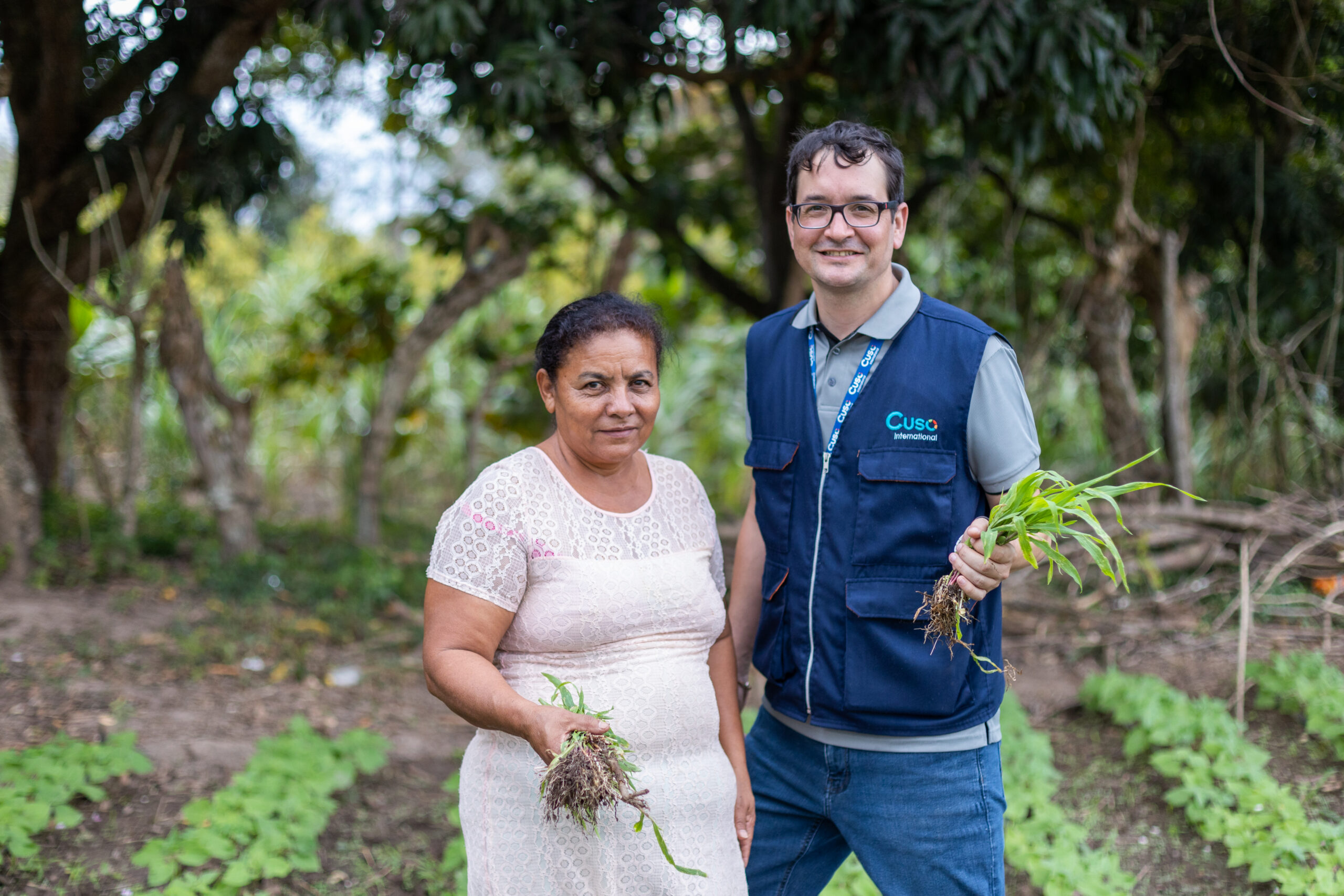 Albertina Concepción Rodriguez (beneficiary), Christopher Popowycz (Cuso volunteer)