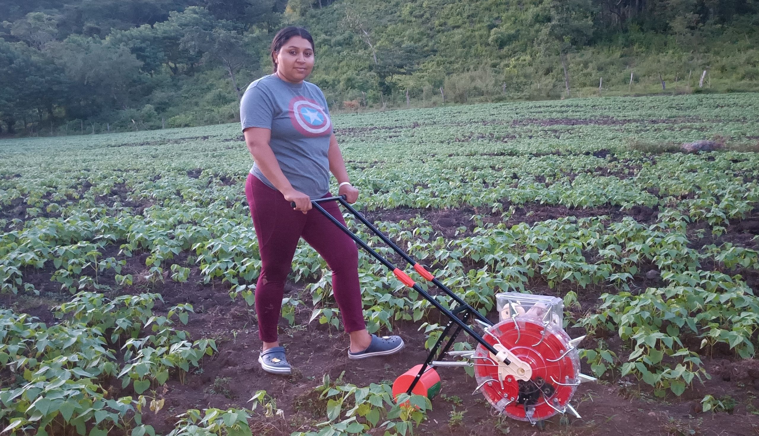 Agricultural program empowers women and girls in Honduras