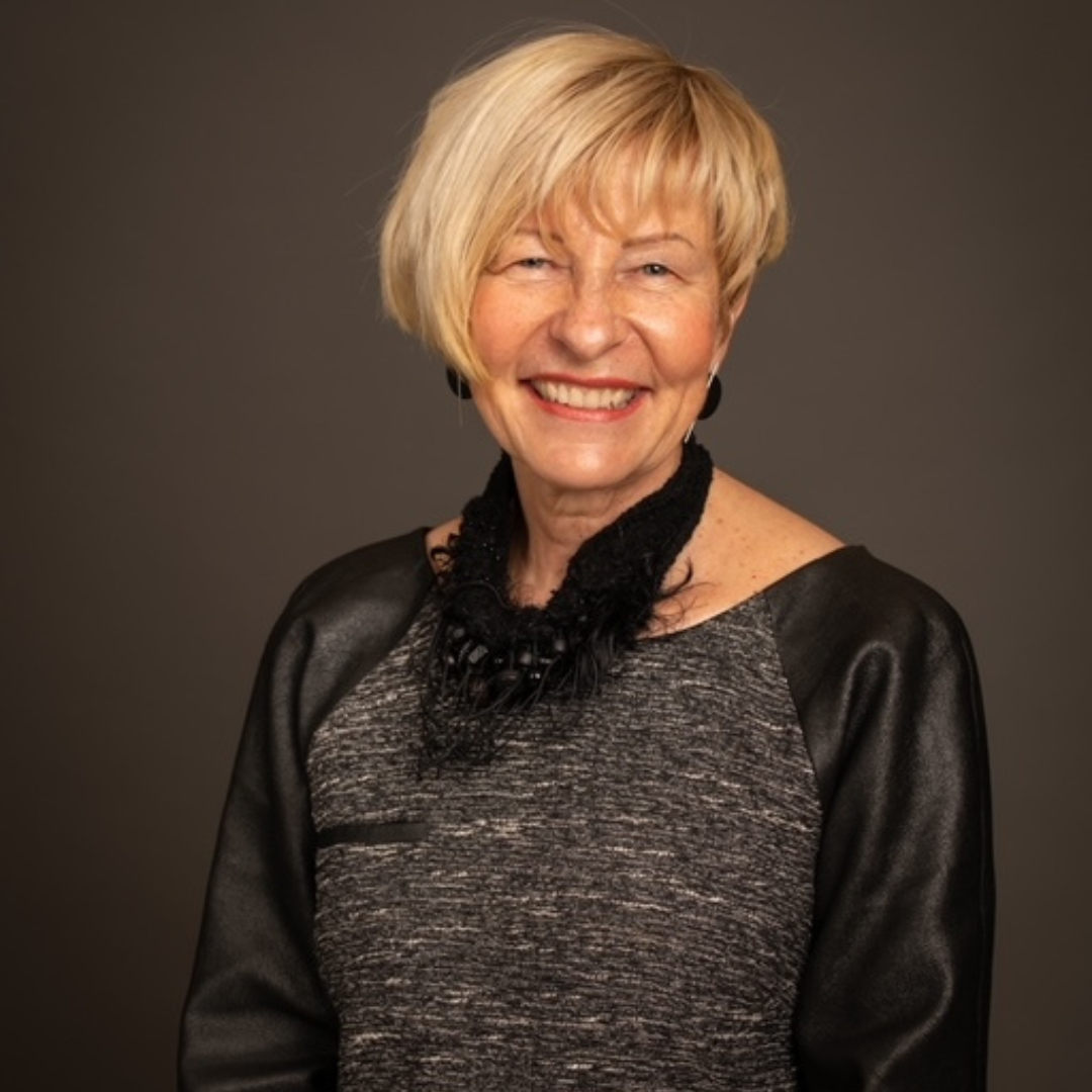 Denyse Amyot Headshot